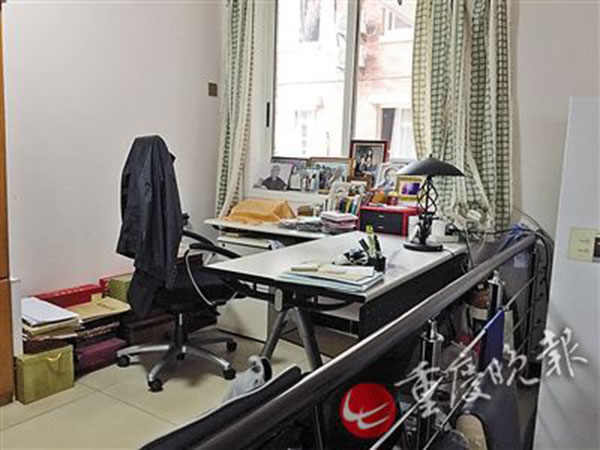 庄奴的书桌。重庆晚报 图