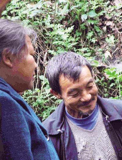 刘荣财、吴先琼夫妇（资料图片）。