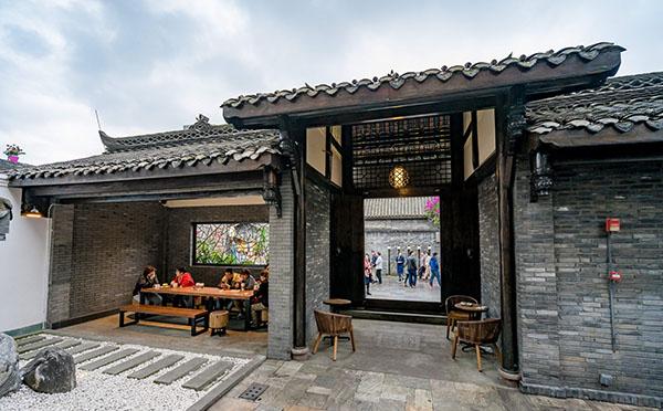 成都，宽窄巷子。 本文图片均为 东方IC 图