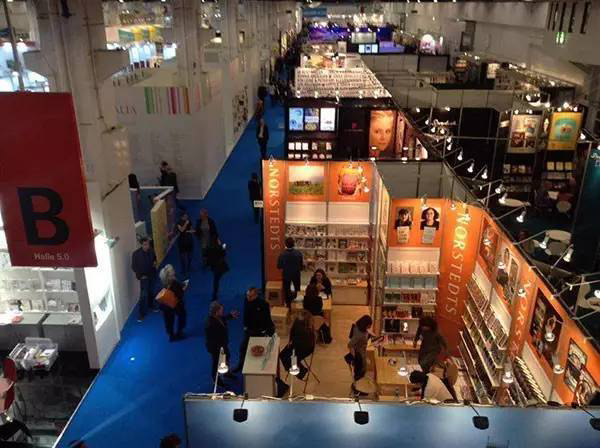 2016第68届法兰克福书展共吸引了来自150多国家的7500余展商参展。 中国日报网 图